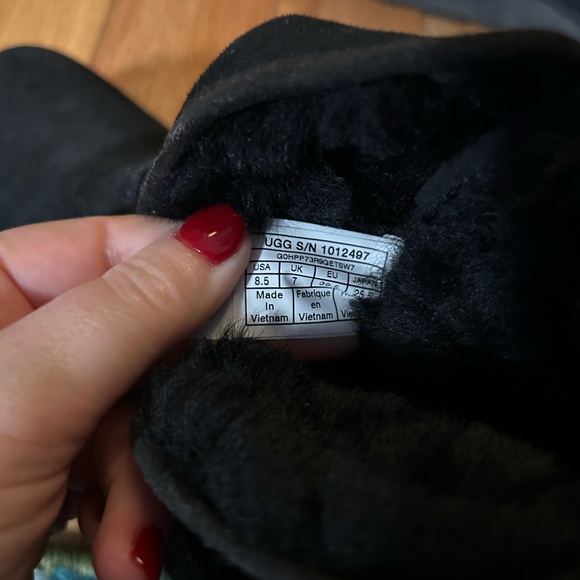 UGG Kristin Boot - Picture 7 of 7